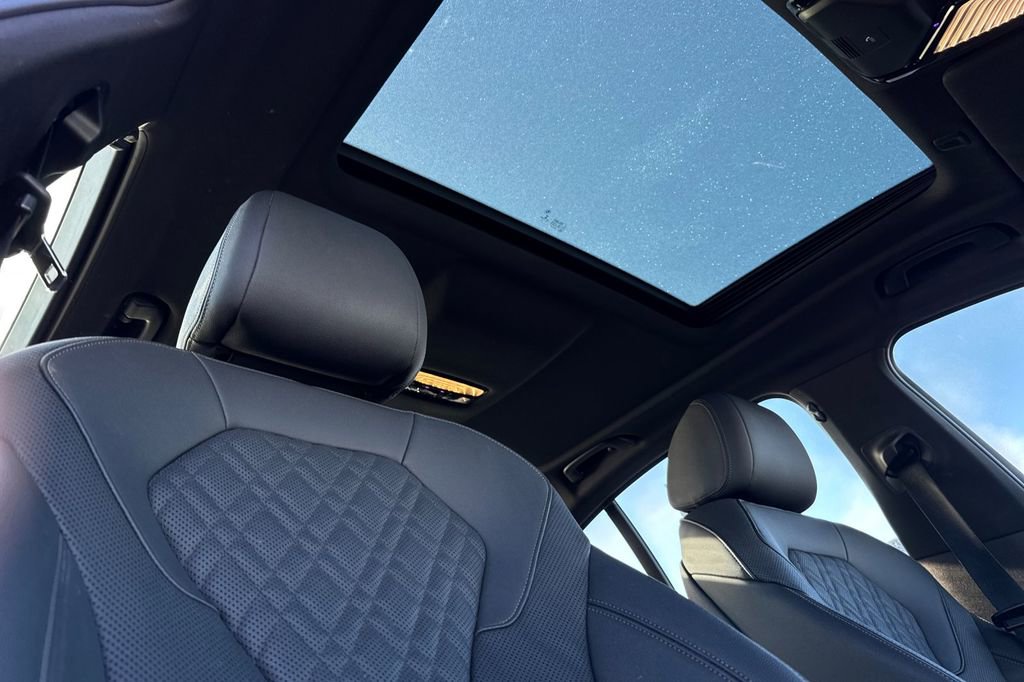 Used 2021 BMW 530i w/ Convenience Package image 17