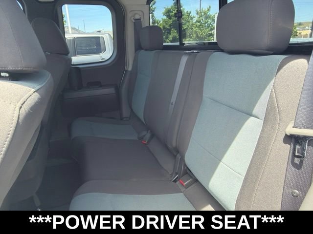 Used 2005 Nissan Titan XE w/ (W02) Preferred Pkg AWD/4WD image 6