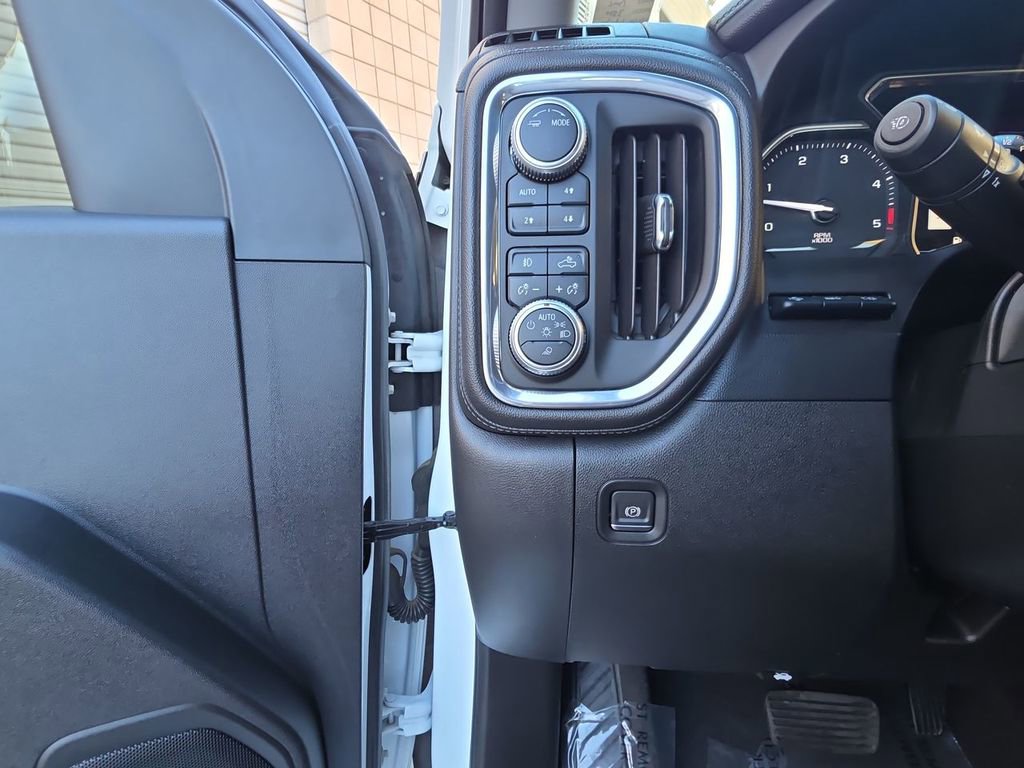 Used 2020 GMC Sierra 3500 Denali w/ Denali Ultimate Package image 18