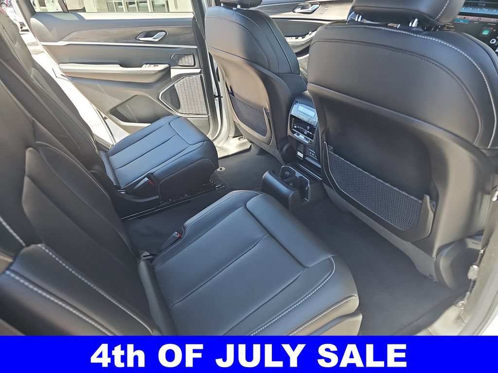 New 2026 Jeep Grand Cherokee L Limited w/ Limited Altitude Package AWD/4WD image 11