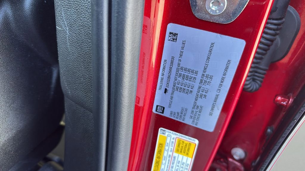 Used 2024 GMC Yukon SLT image 42