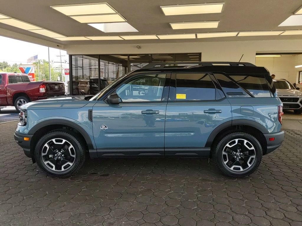 Used 2023 Ford Bronco Sport Outer Banks w/ Tech Package AWD/4WD image 9