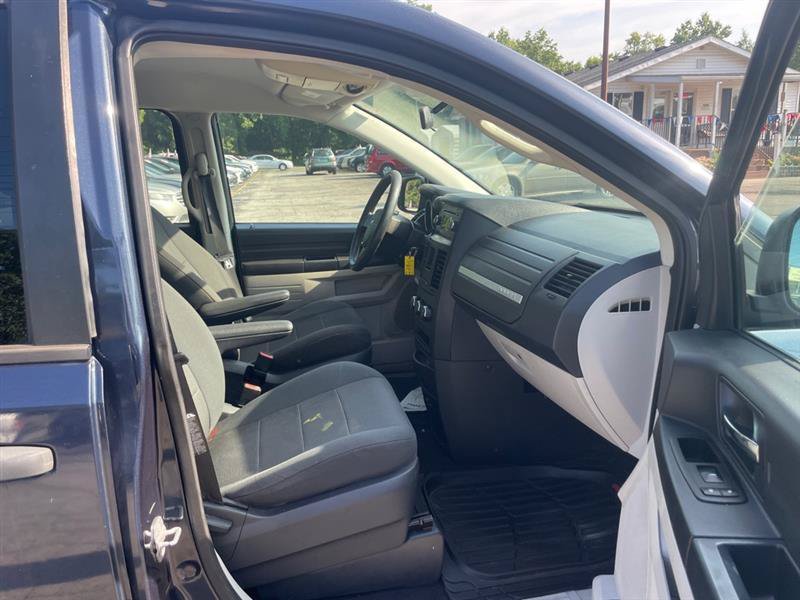 Used 2008 Dodge Grand Caravan SE FWD image 12