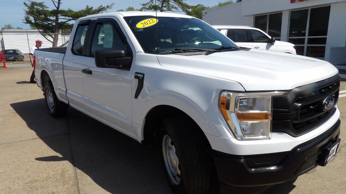 Used 2022 Ford F150 XL w/ Equipment Group 101A High RWD image 1