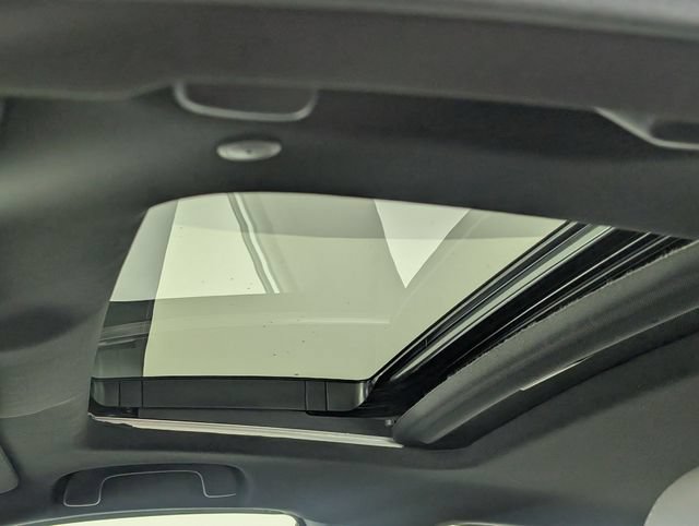 Used 2024 Honda Accord Sport image 11
