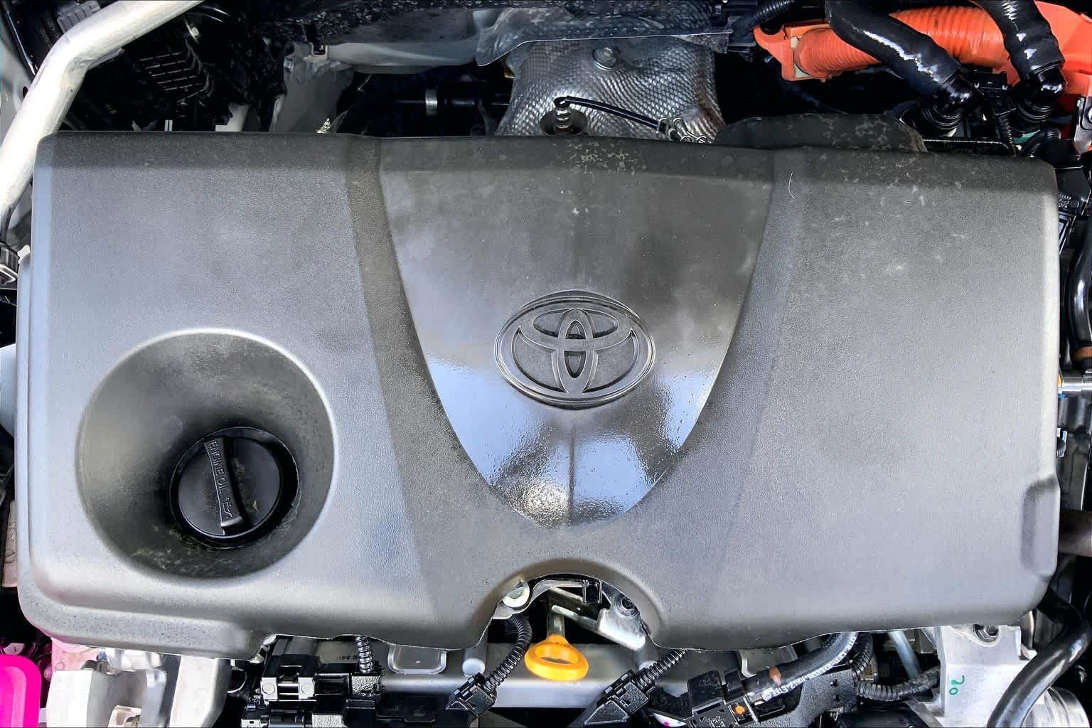 Certified 2025 Toyota RAV4 LE AWD/4WD image 32