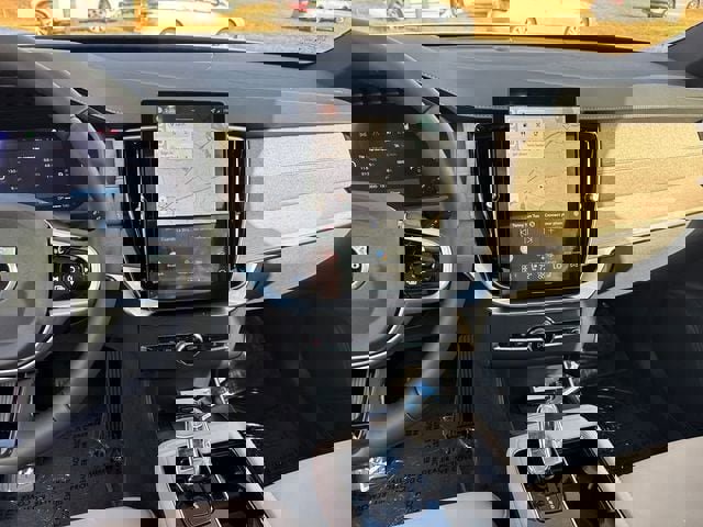 Used 2026 Volvo XC90 B5 Plus w/ Protection Package Premier image 22