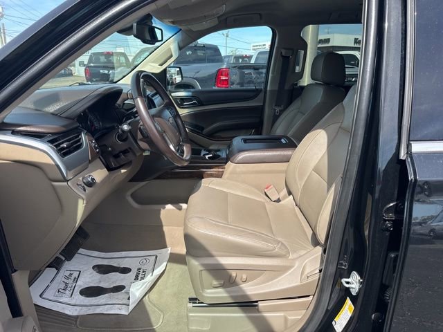 Used 2019 Chevrolet Suburban LT RWD image 6