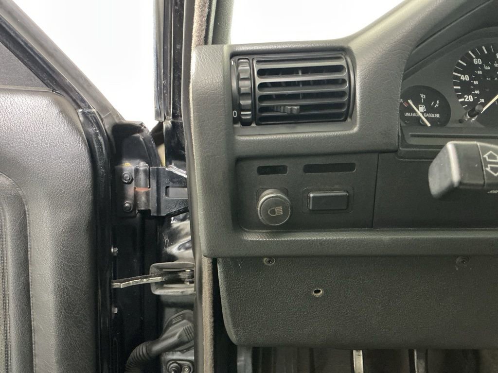 Used 1988 BMW 325 Sedan image 14