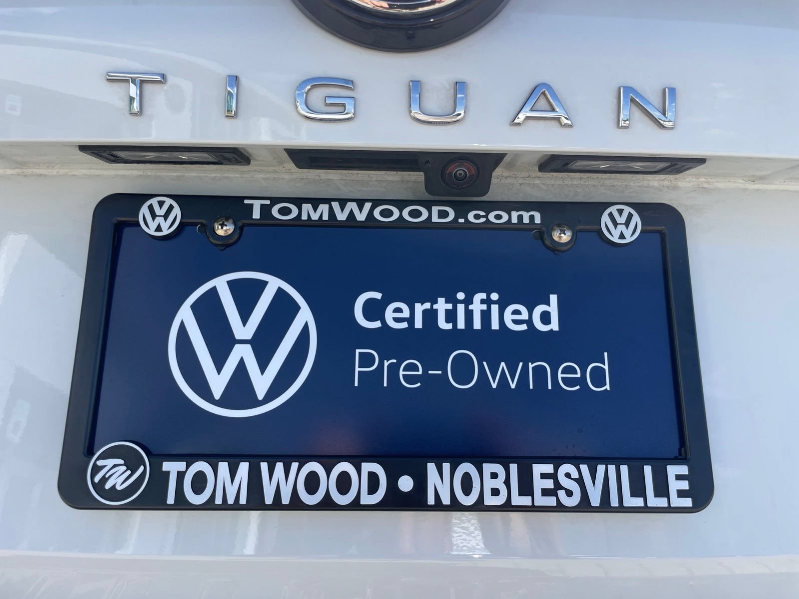 Certified 2025 Volkswagen Tiguan SE FWD image 44