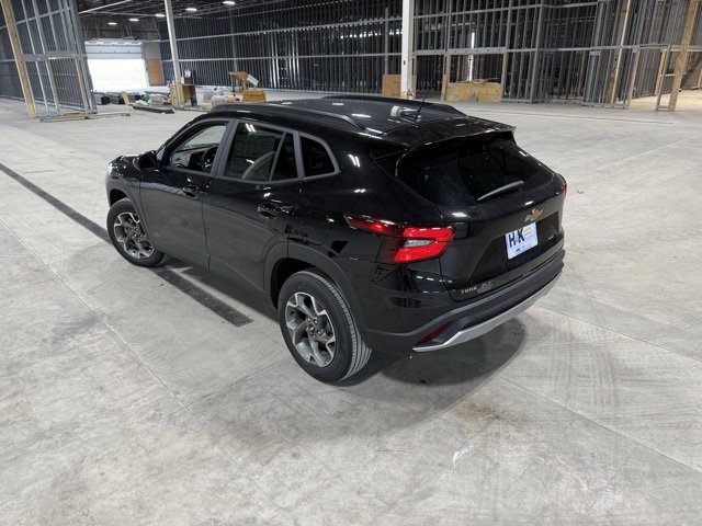 New 2025 Chevrolet Trax LT w/ Driver Confidence Package image 33