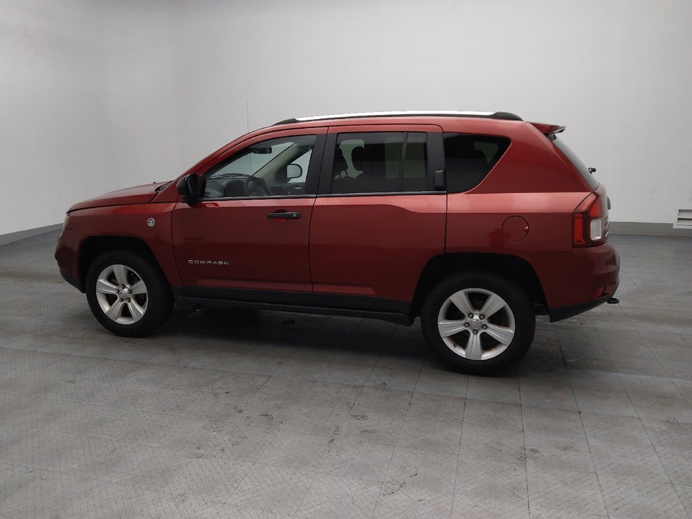Used 2014 Jeep Compass Sport image 3