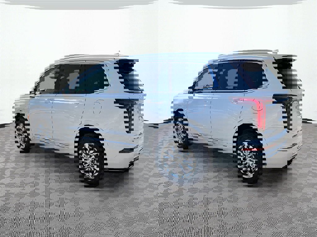 New 2025 Cadillac XT6 Luxury w/ LPO, Floor Liner Package image 7