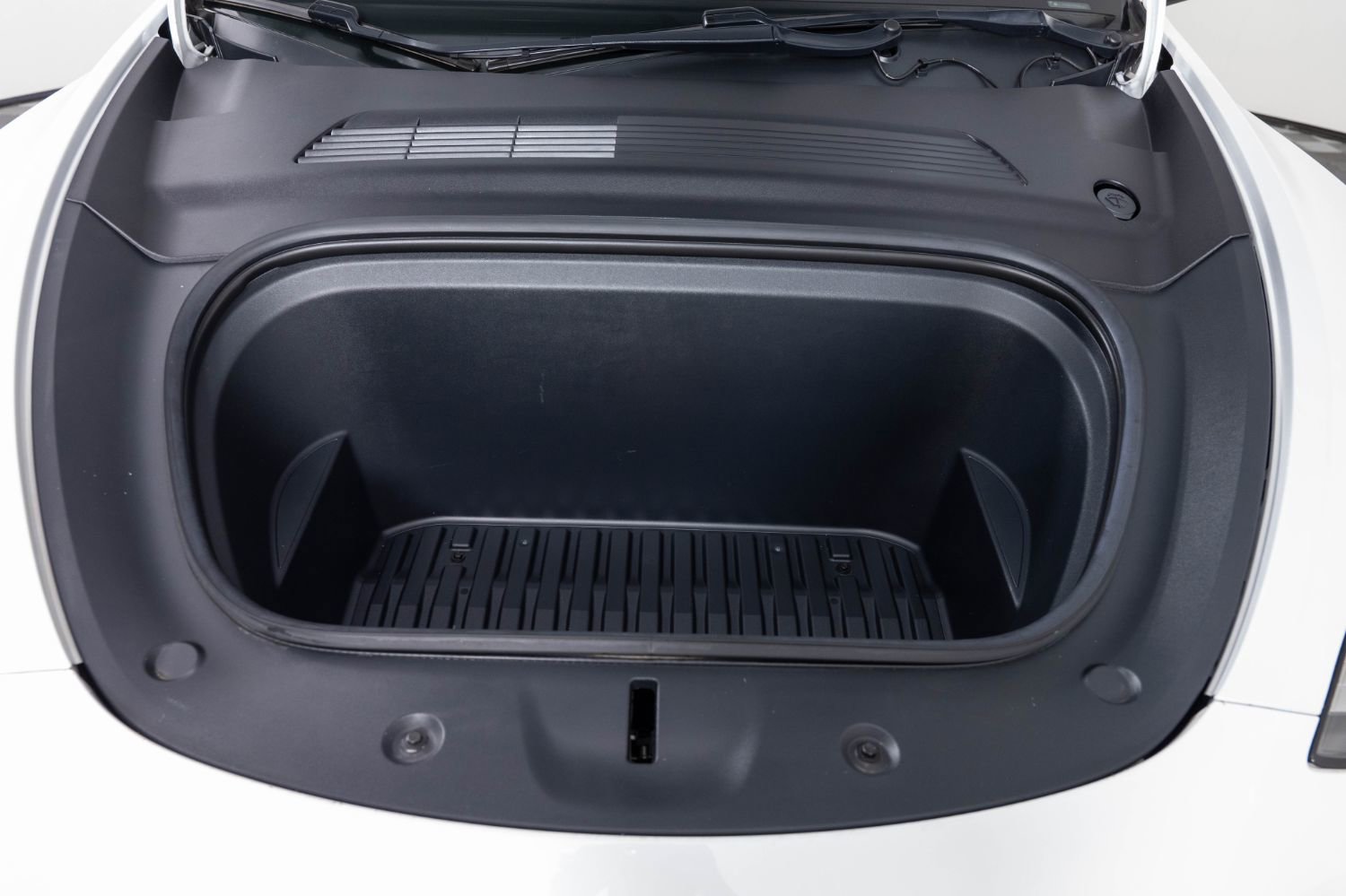 Used 2021 Tesla Model Y Long Range image 42