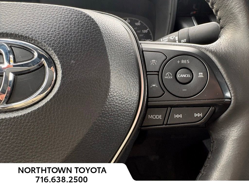 Used 2024 Toyota Corolla SE FWD image 25