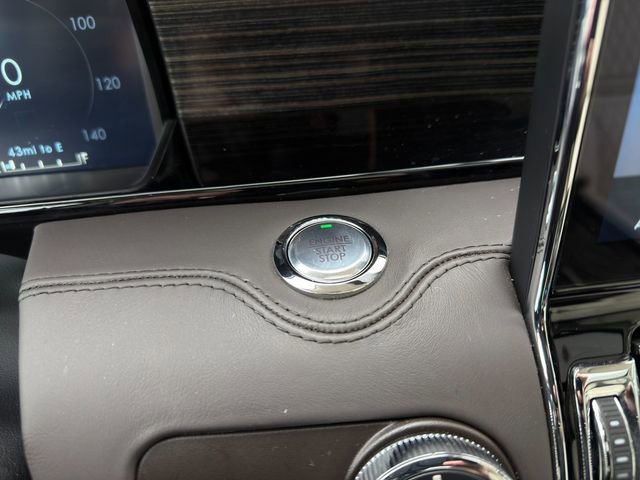 Used 2023 Lincoln Navigator Black Label image 40