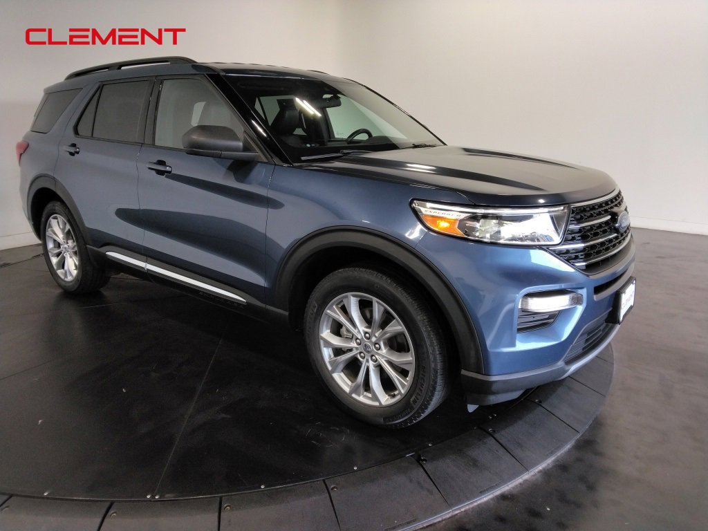Used 2020 Ford Explorer XLT w/ Equipment Group 202A image 3