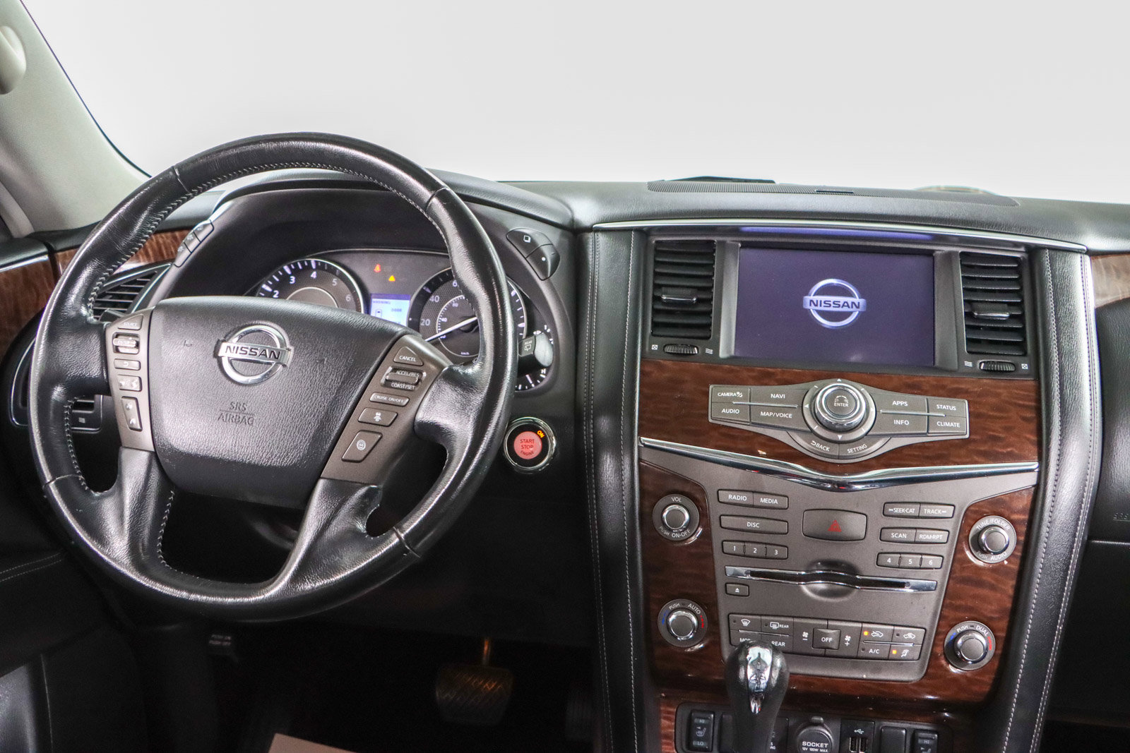 Used 2020 Nissan Armada SL w/ Premium Package image 18