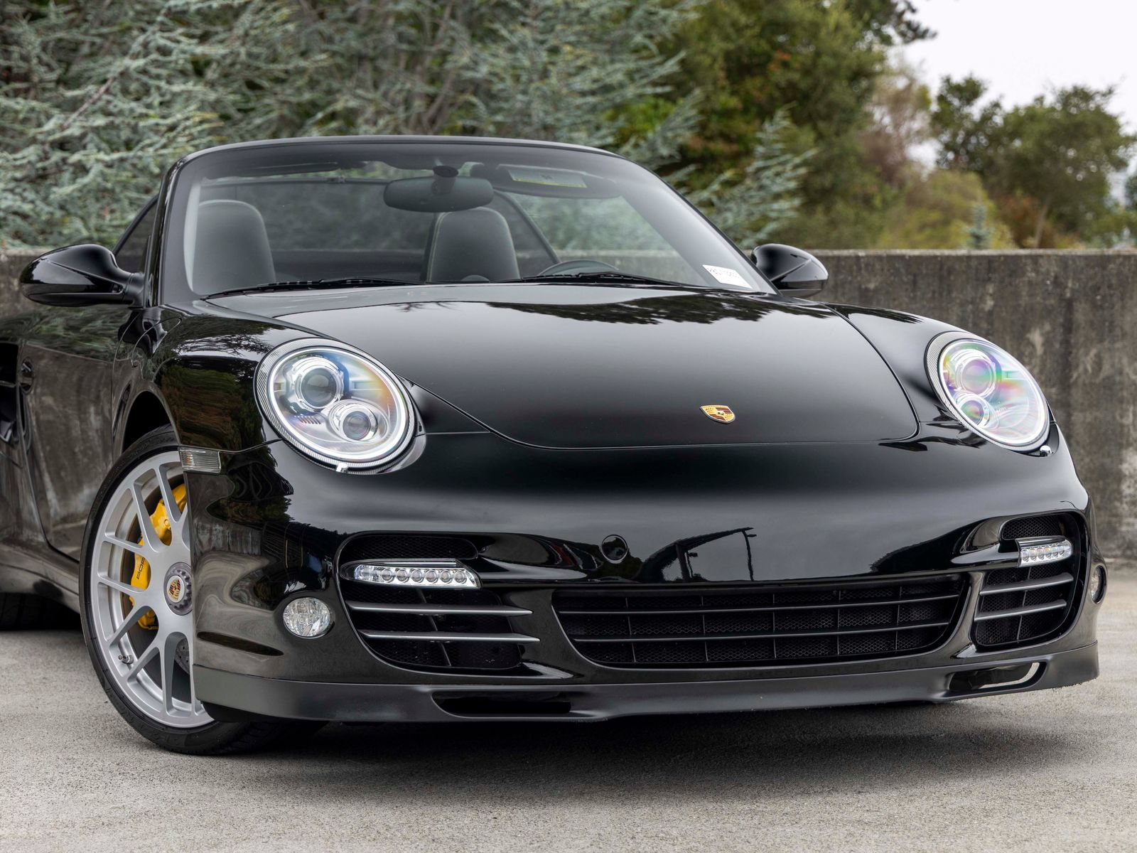 Used 2011 Porsche 911 Turbo S AWD/4WD image 9
