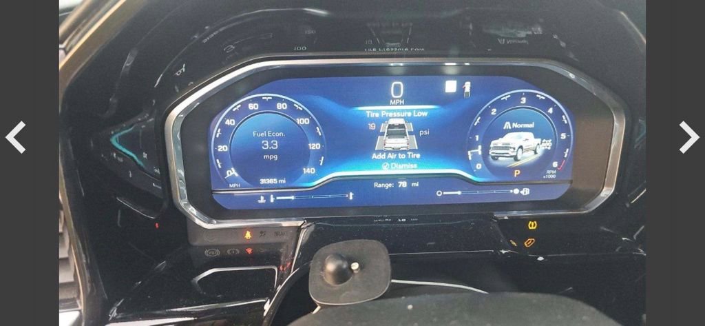 Used 2023 Chevrolet Silverado 1500 RST image 15