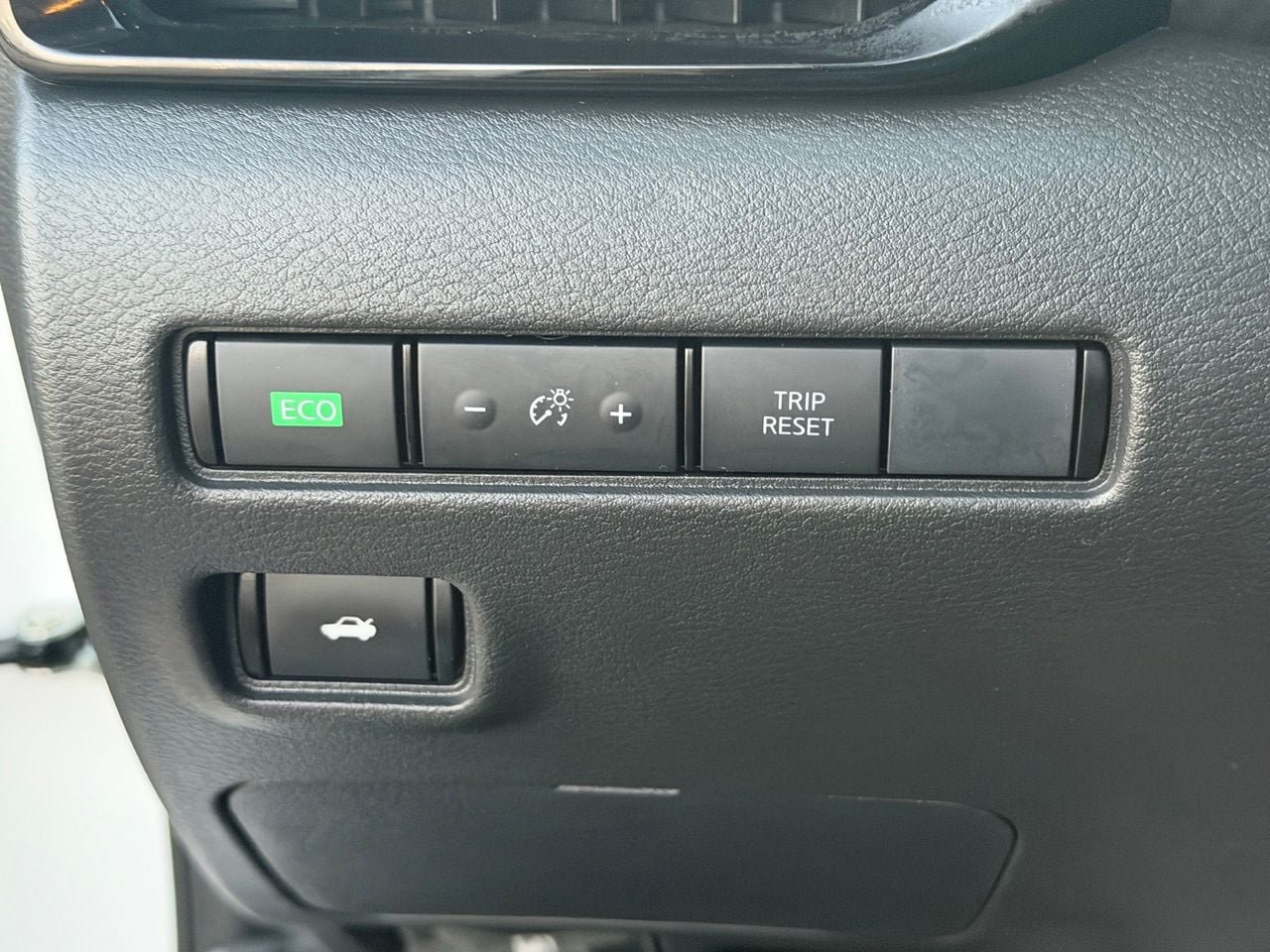 Certified 2025 Nissan Sentra SV w/ All-Weather Package FWD image 20