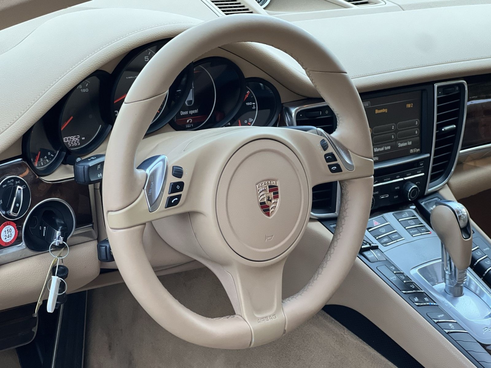 Used 2014 Porsche Panamera 4 AWD/4WD image 21