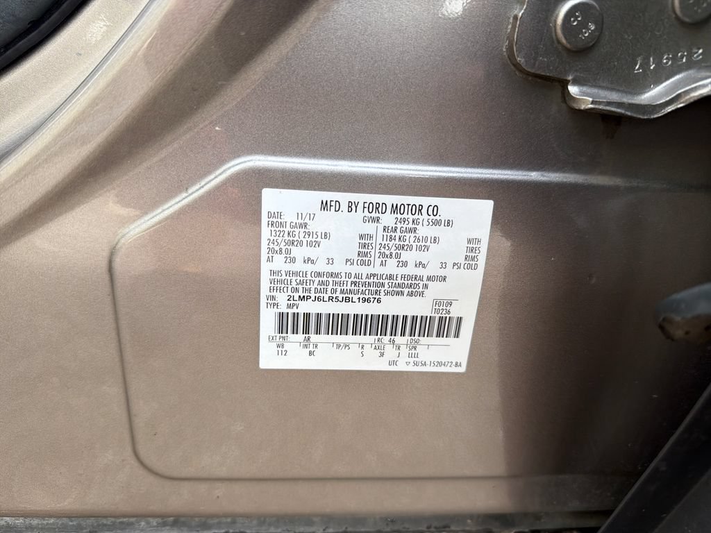 Used 2018 Lincoln MKX Reserve w/ Lincoln MKX Climate Package FWD image 25