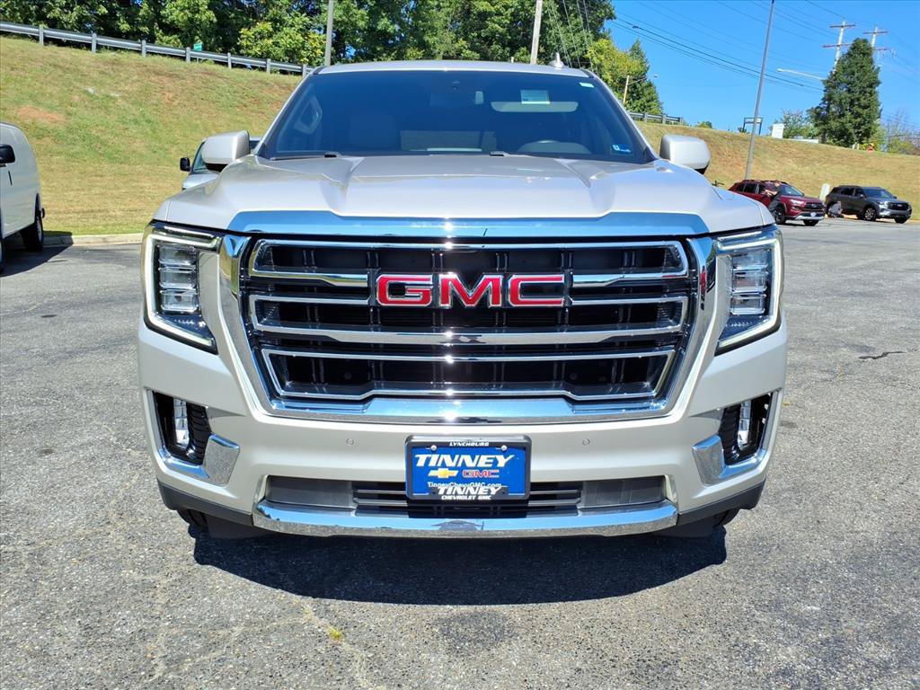 Used 2023 GMC Yukon XL SLT AWD/4WD image 8