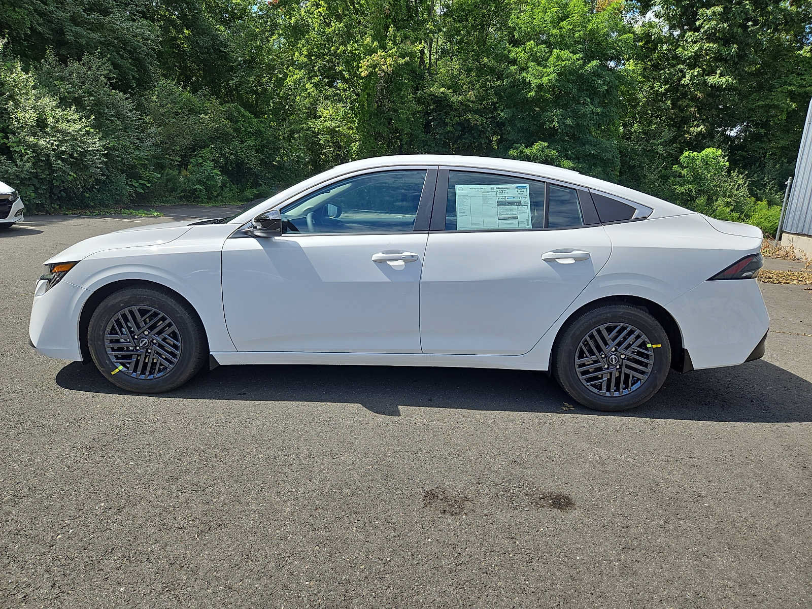 New 2027 Nissan Sentra SV w/ SV Convenience Package FWD image 7