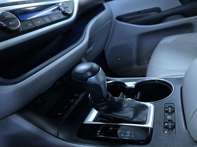 Used 2016 Toyota Highlander Limited image 33