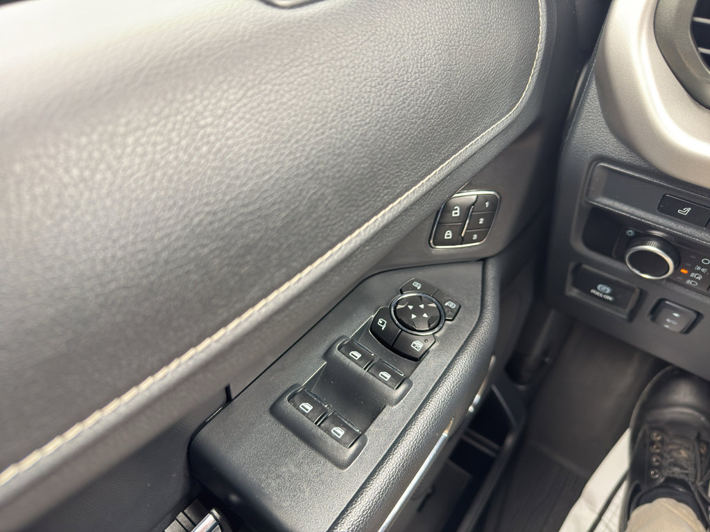 Used 2024 Ford Expedition Max XLT AWD/4WD image 10