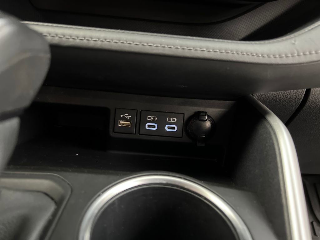 Used 2023 Toyota Highlander LE image 22