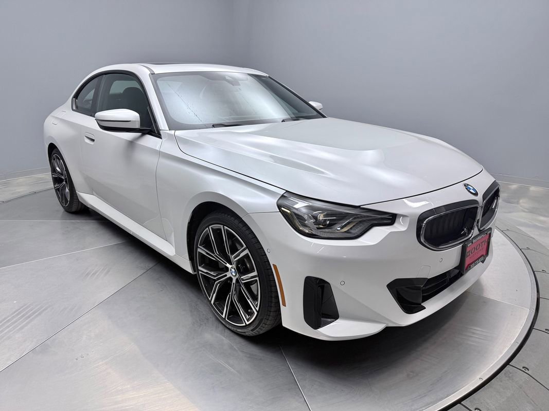 Used 2023 BMW 230i xDrive Coupe w/ Premium Package image 3