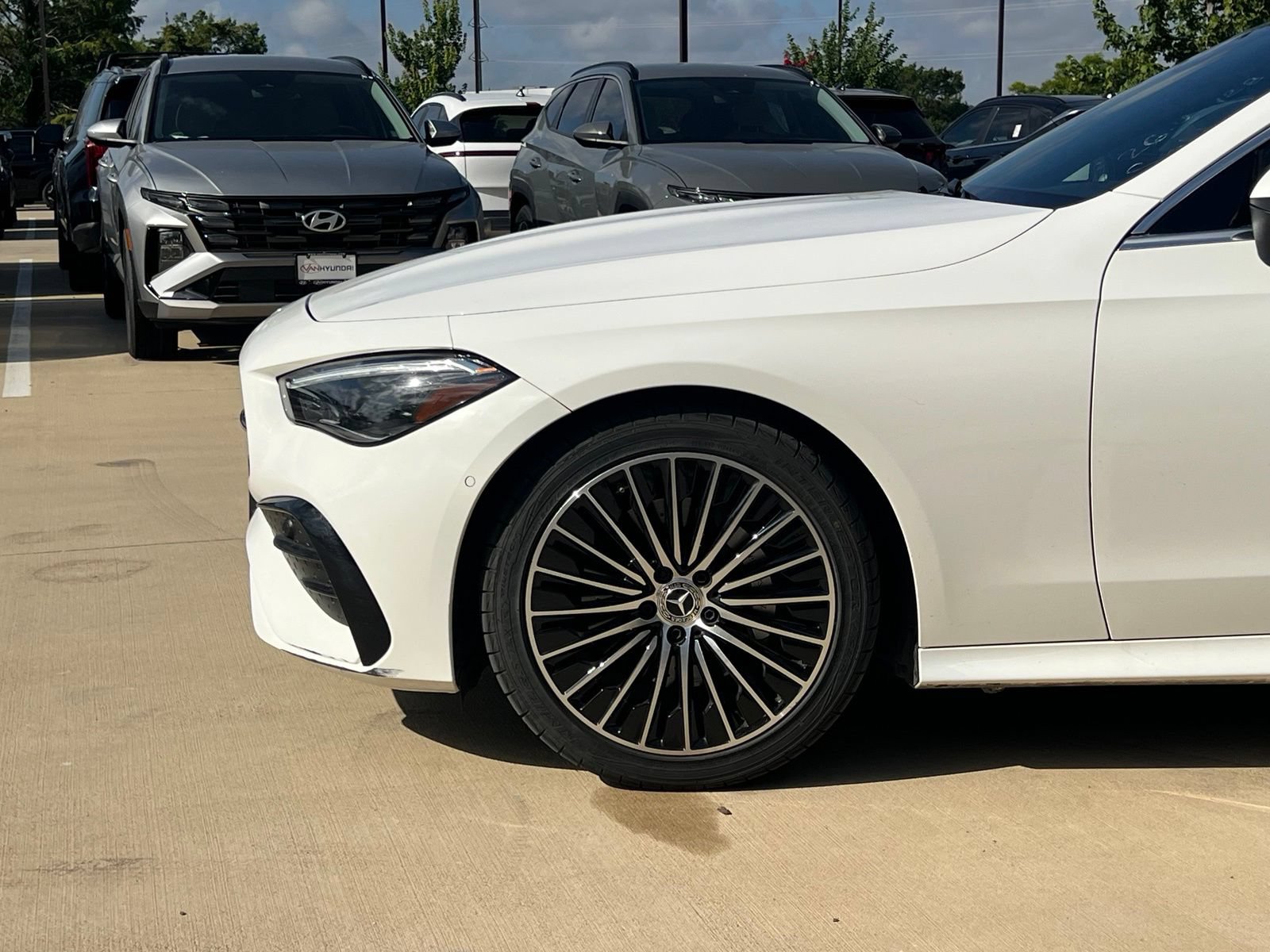 Used 2025 Mercedes-Benz CLE 300 4MATIC Coupe w/ AMG Line image 8