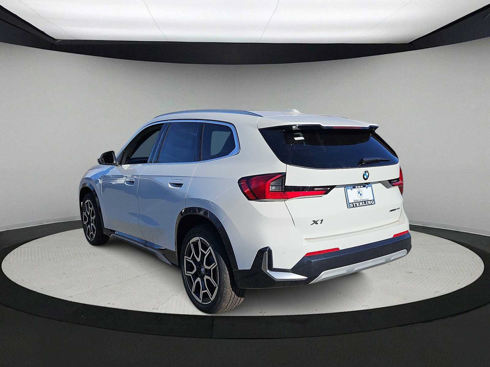 Used 2026 BMW X1 xDrive28i AWD/4WD image 6