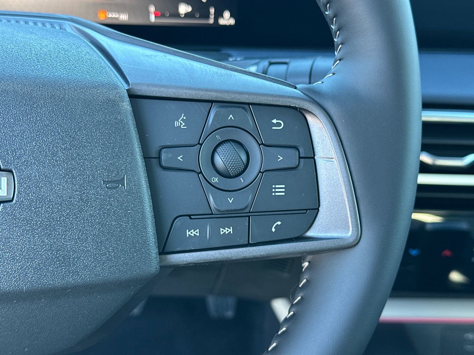 New 2026 Nissan Sentra SL w/ Floor Mat Package FWD image 26