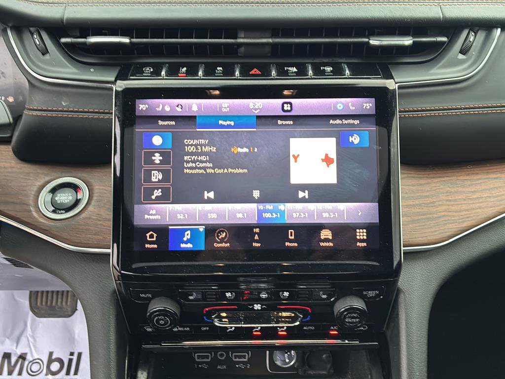 Used 2021 Jeep Grand Cherokee L Summit w/ Luxury Tech Group V image 26