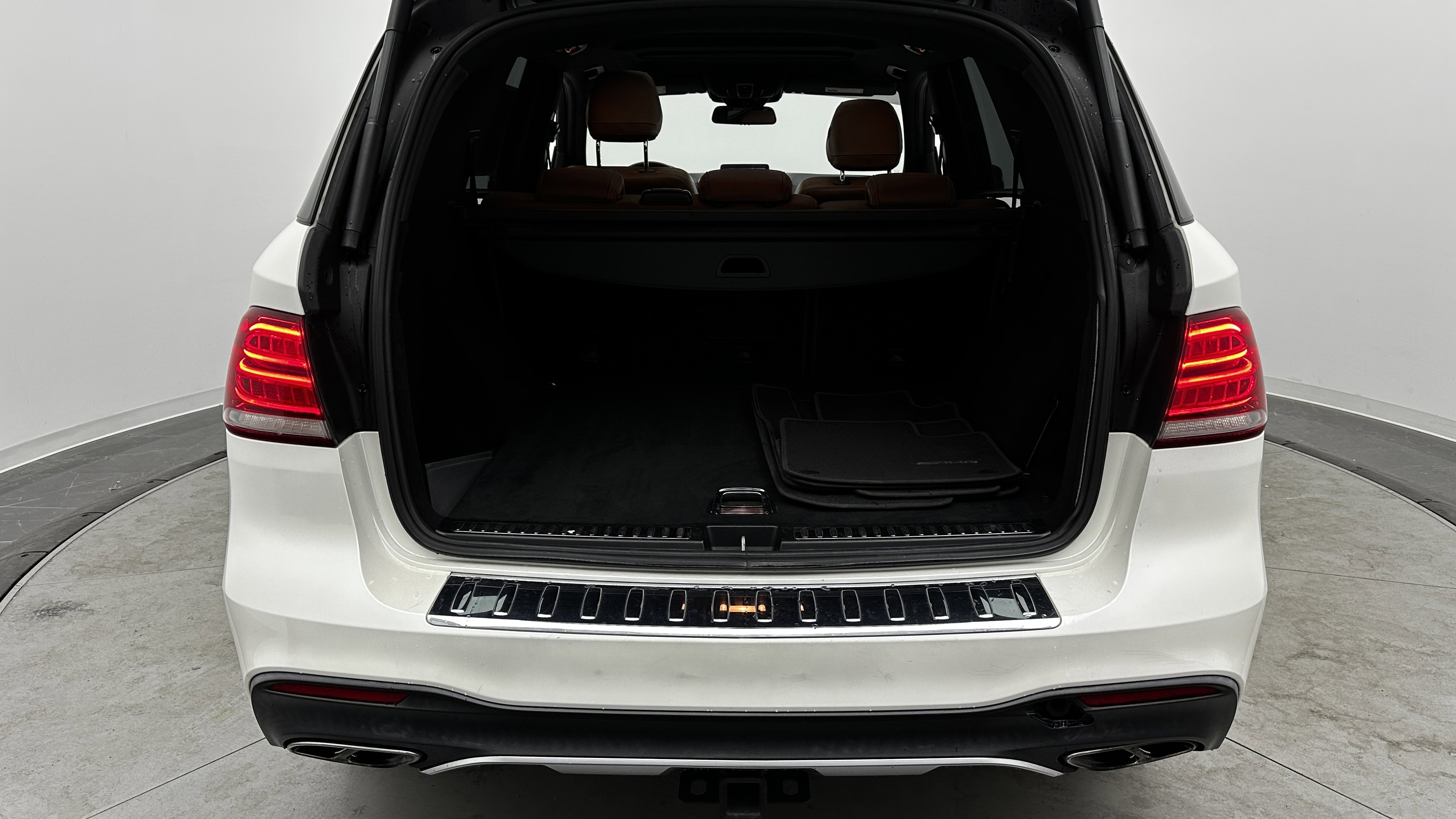 Used 2017 Mercedes-Benz GLE 43 AMG 4MATIC image 35