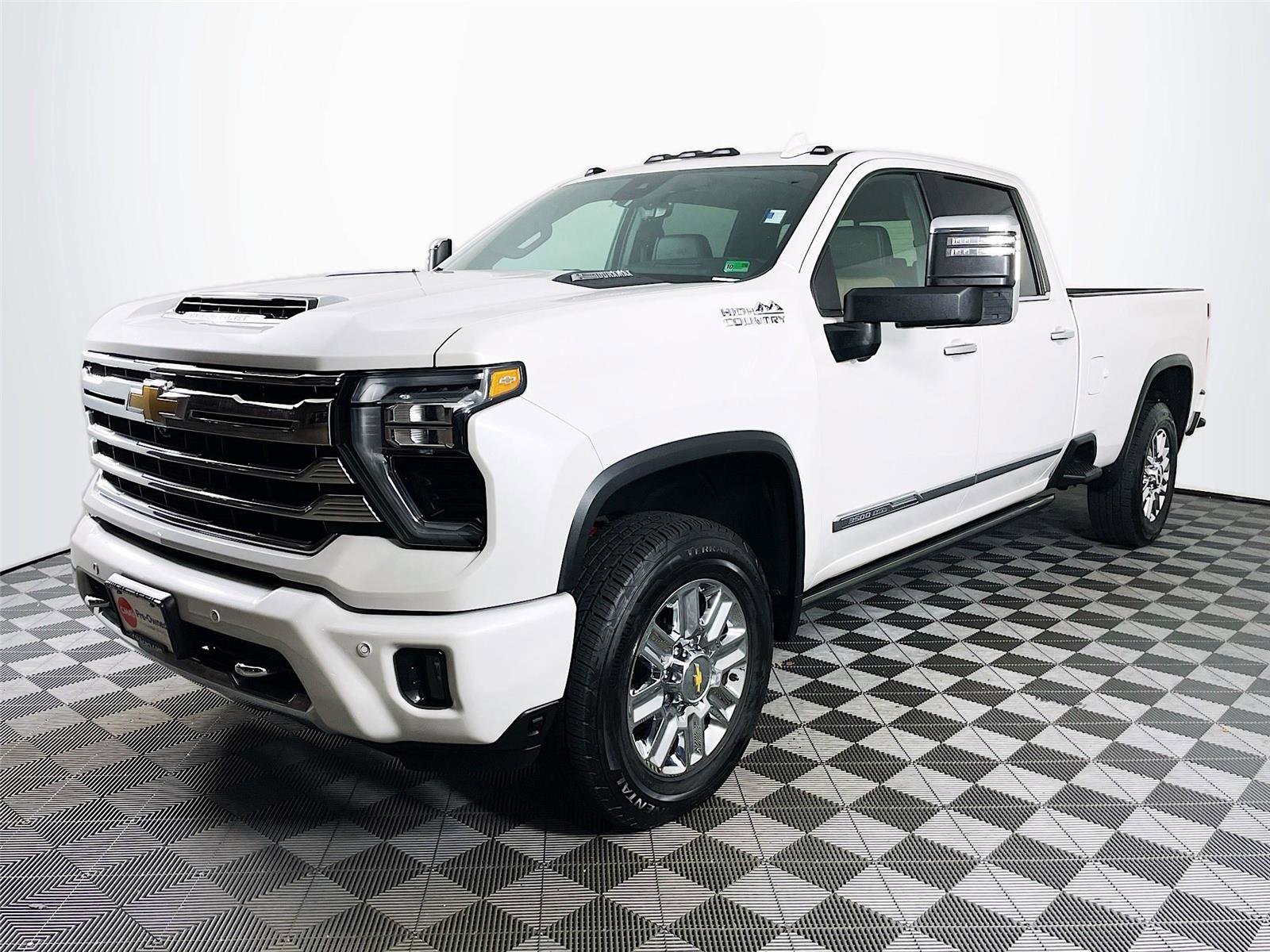 Certified 2024 Chevrolet Silverado 3500 High Country w/ Technology Package image 3