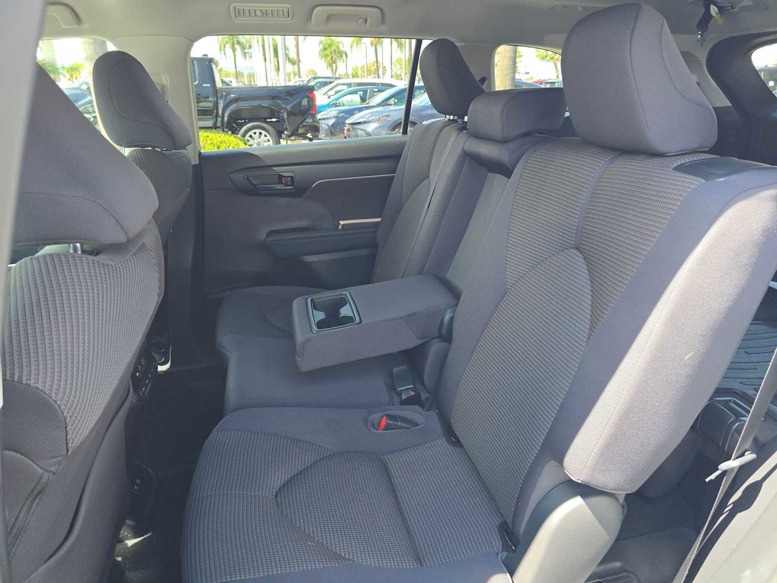 Certified 2021 Toyota Highlander L FWD image 20