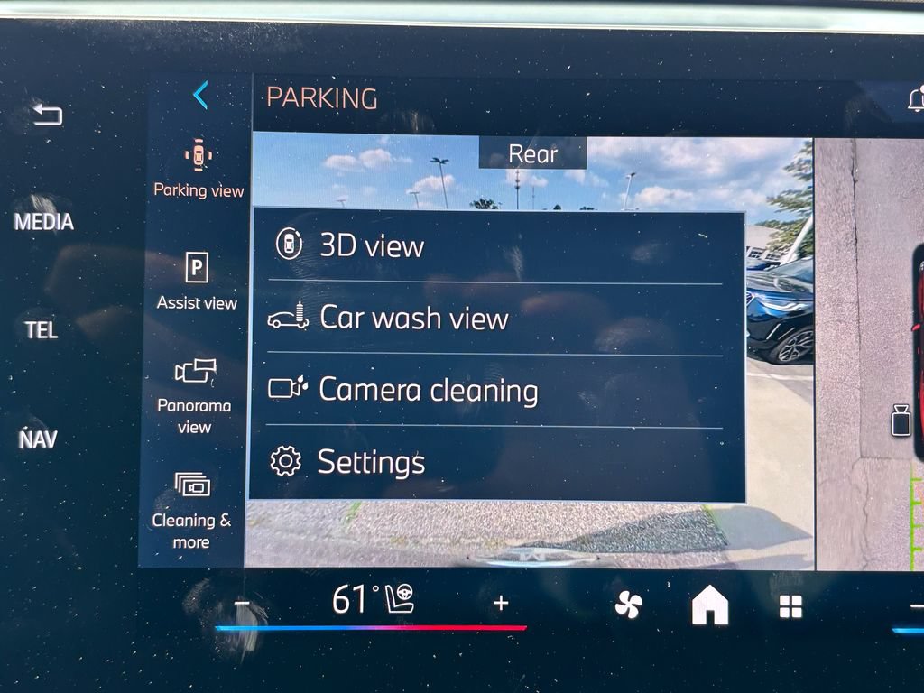 New 2026 BMW X2 xDrive28i w/ Technology Package AWD/4WD image 21