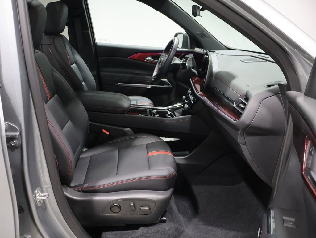 Used 2024 Chevrolet Traverse RS w/ LPO, Floor Liner Package image 27