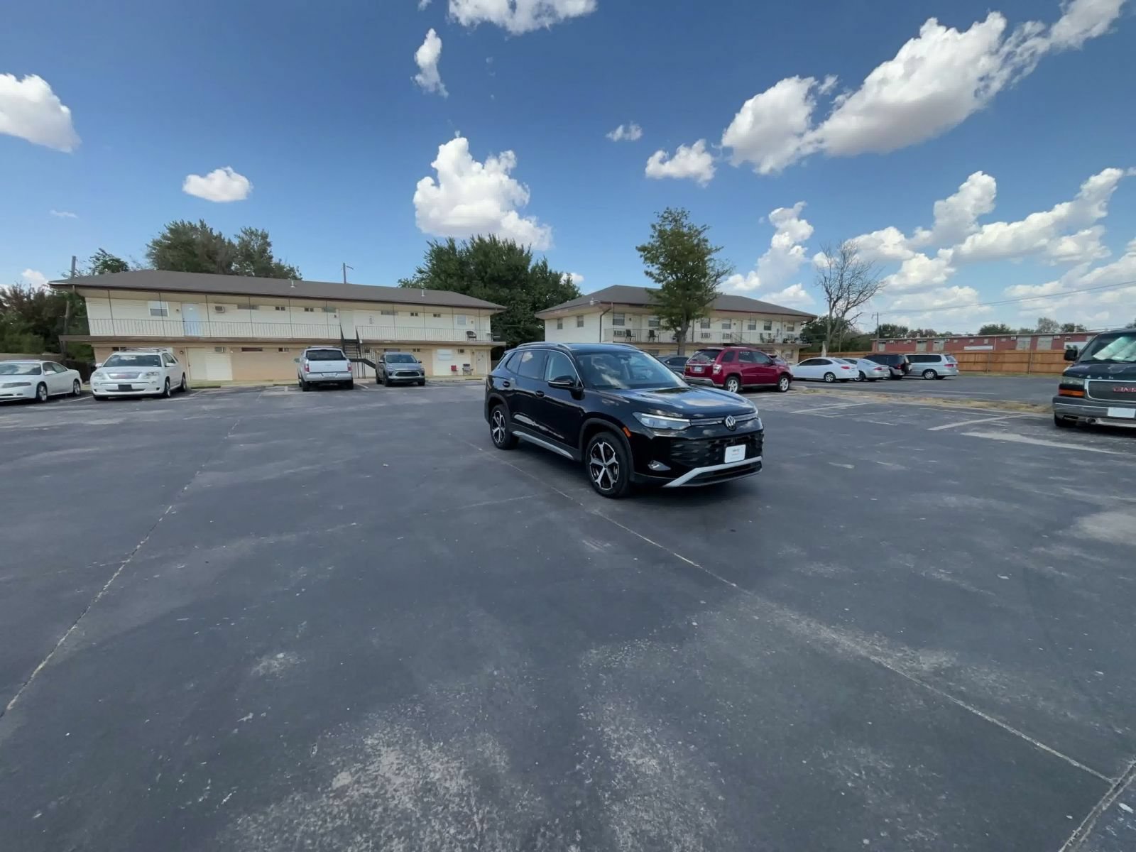 Used 2026 Volkswagen Tiguan SE AWD/4WD image 3