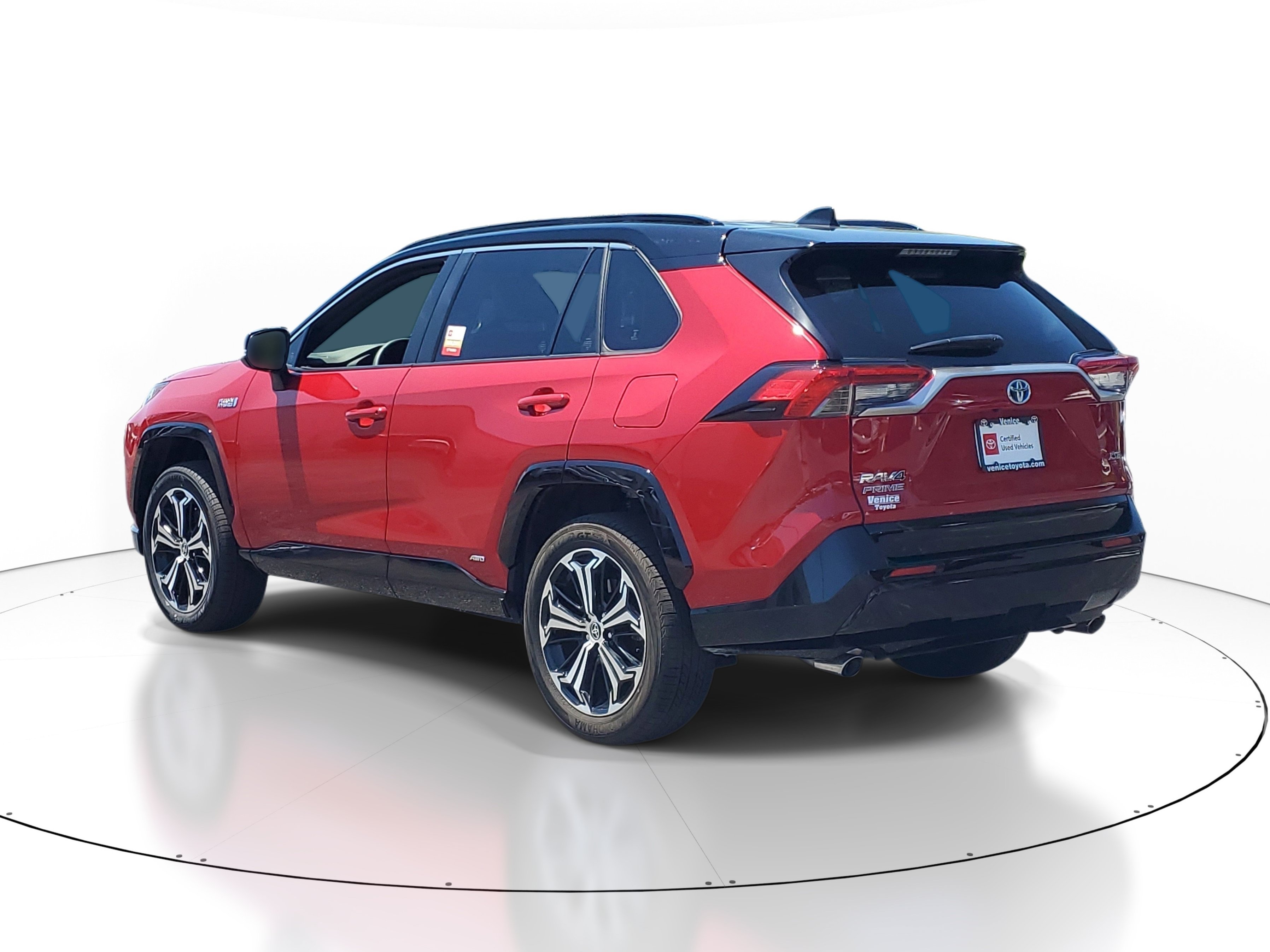 Certified 2024 Toyota RAV4 XSE w/ Weather Package AWD/4WD image 4