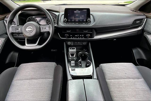 Certified 2023 Nissan Rogue SV FWD image 16