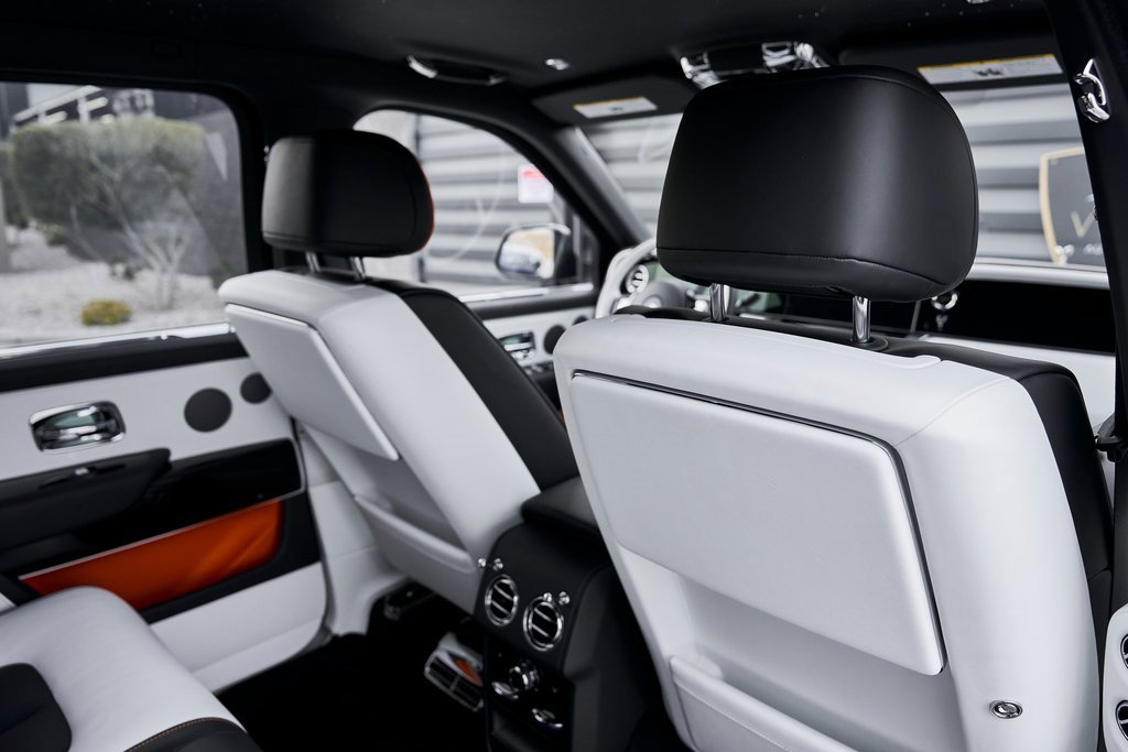 Used 2026 Rolls-Royce Cullinan image 48