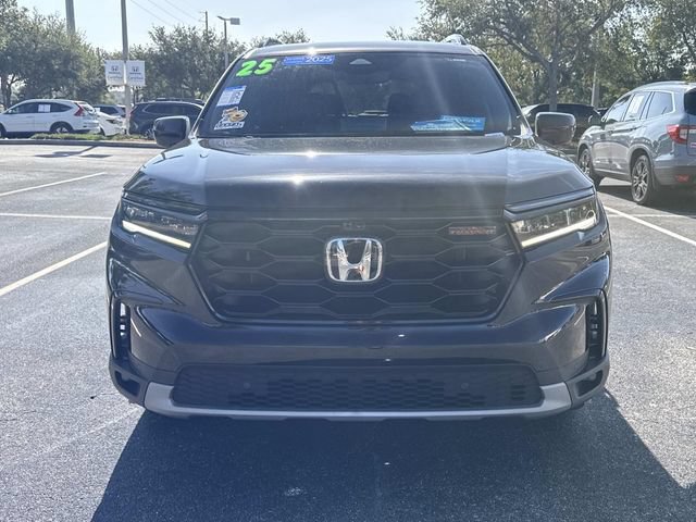 Certified 2025 Honda Pilot TrailSport image 9