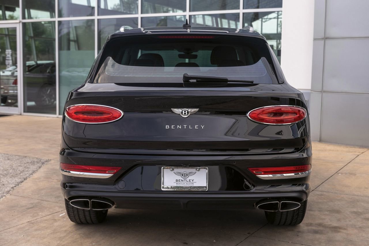 Used 2021 Bentley Bentayga AWD/4WD image 15