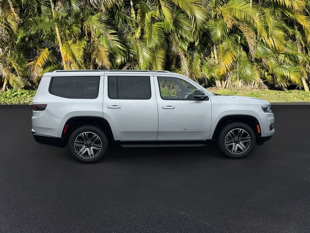 Used 2025 Jeep Wagoneer 4WD image 4