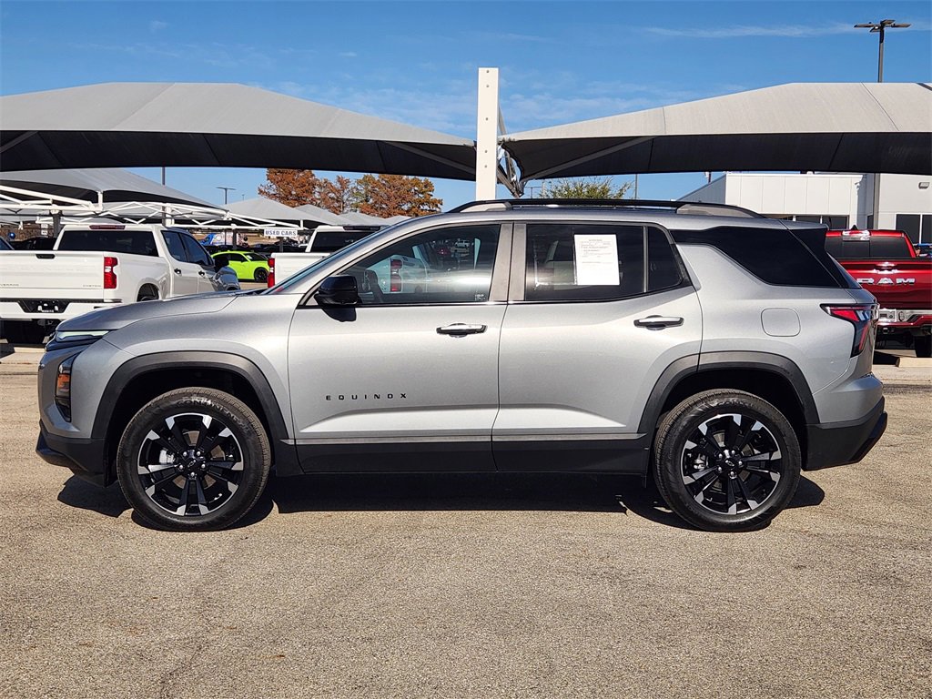 Used 2025 Chevrolet Equinox RS w/ Safety and Technology Package image 4
